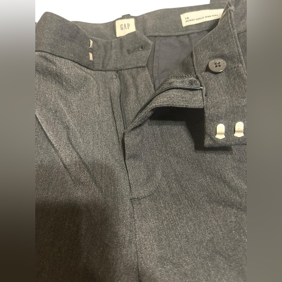 GAP Charcoal Ankle Pants for Women - Picture 8 of 15